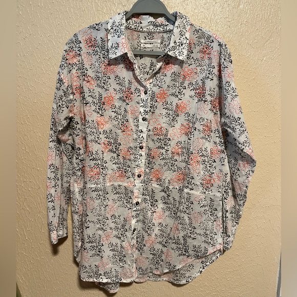 Anthropologie Enchanted Floral Button Down Top Size Small - Picture 3 of 7